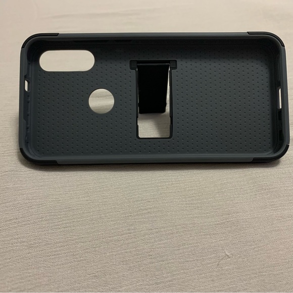 Moto E KICK | Dual-Layer Protective Kickstand Case Metro by T-Mobile - Picture 9 of 15